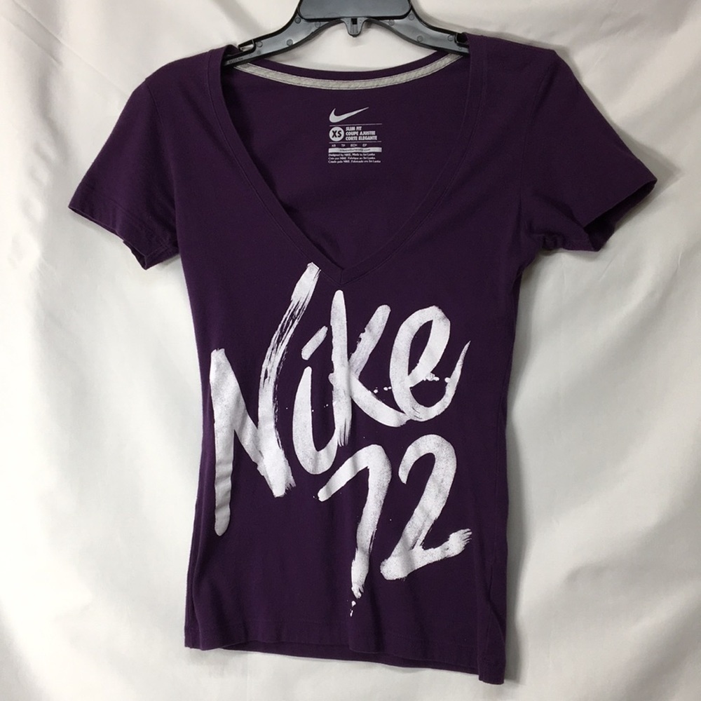 Nike Women’s Slim-Fit Purple T-Shirt Size XS Like-NEW Condition
